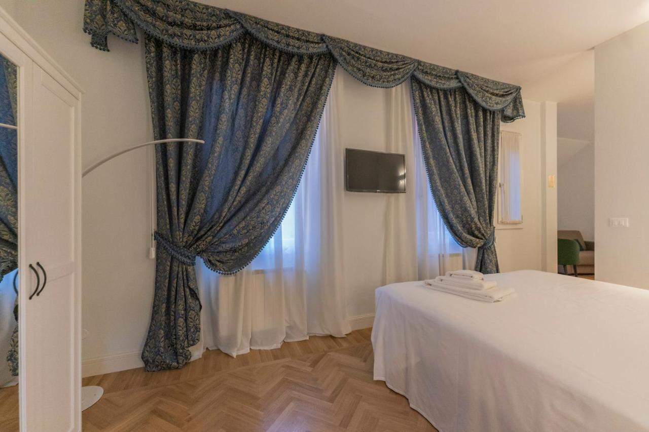 Aldrovandi Luxury Suites And Apartment Bologna Luaran gambar