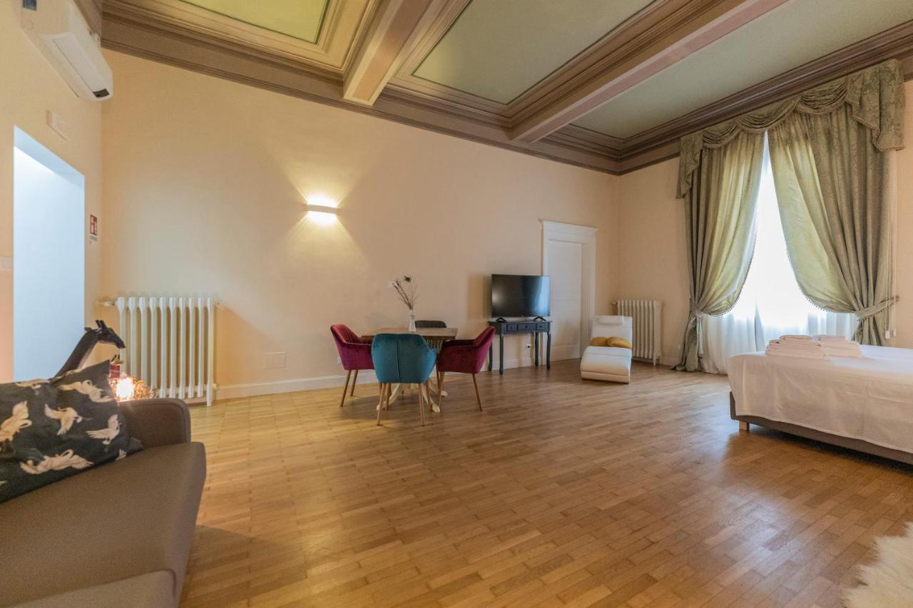 Aldrovandi Luxury Suites And Apartment Bologna Luaran gambar