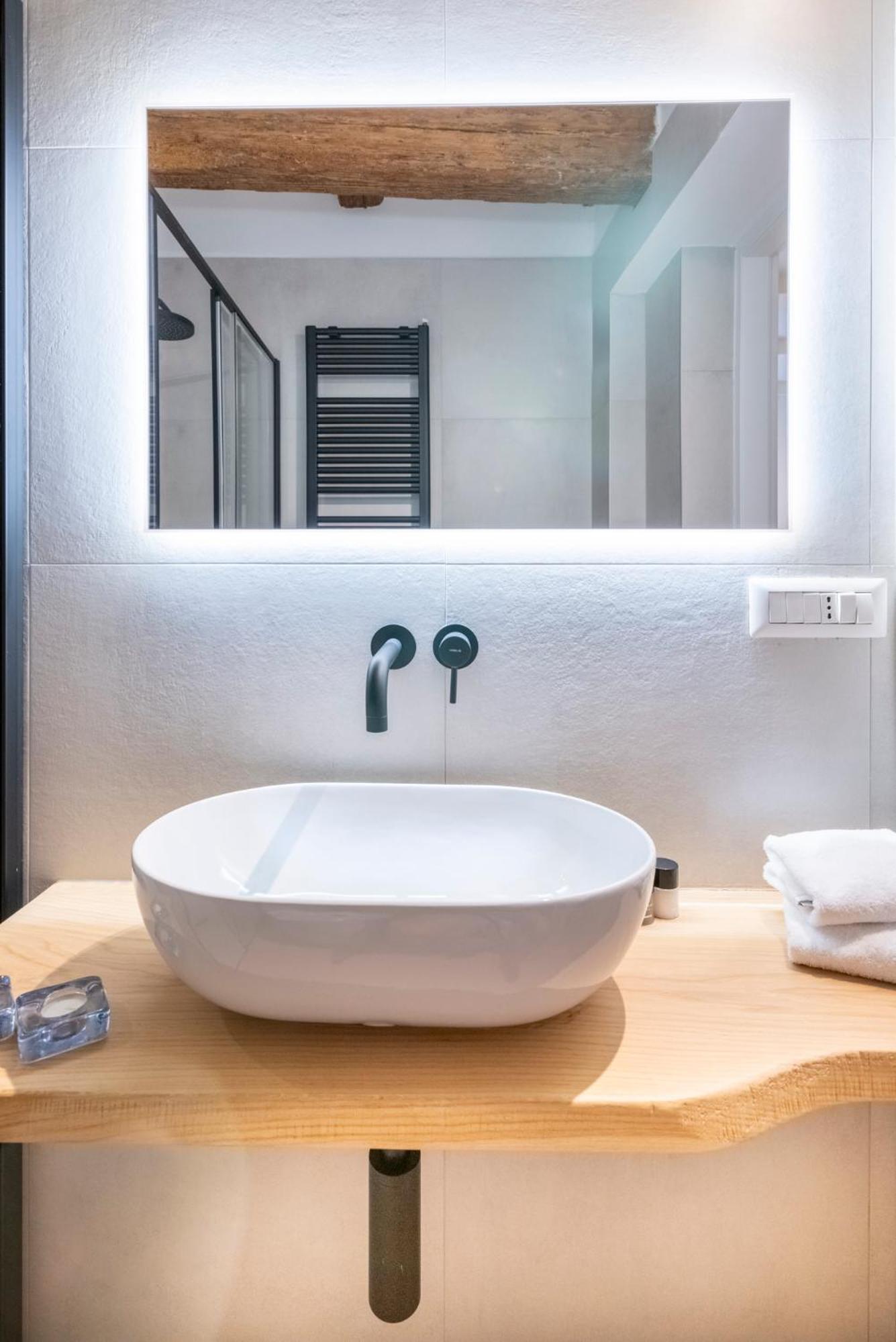 Aldrovandi Luxury Suites And Apartment Bologna Luaran gambar